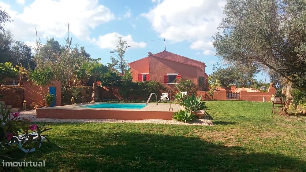 Quinta Típica Restaurada em Lagos – 2 Ha com Potencial Turístico
