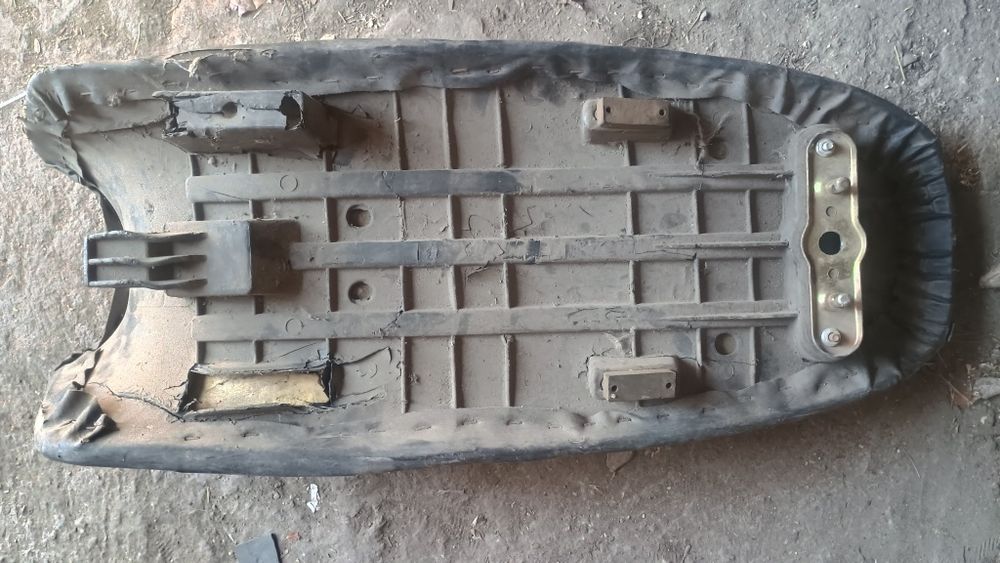 Сидушку на мото 125-150-200сс