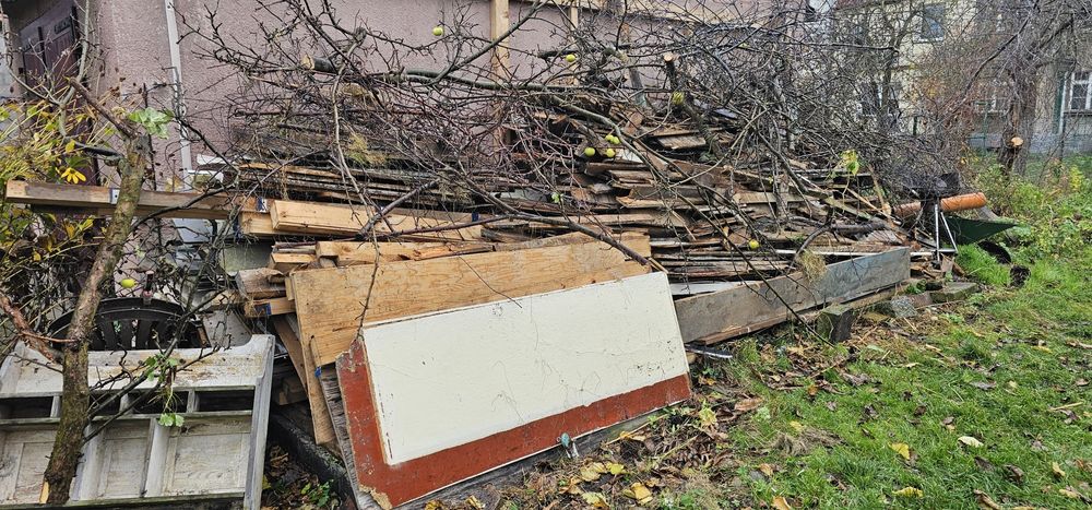 Oddam drewno po rozbiórce