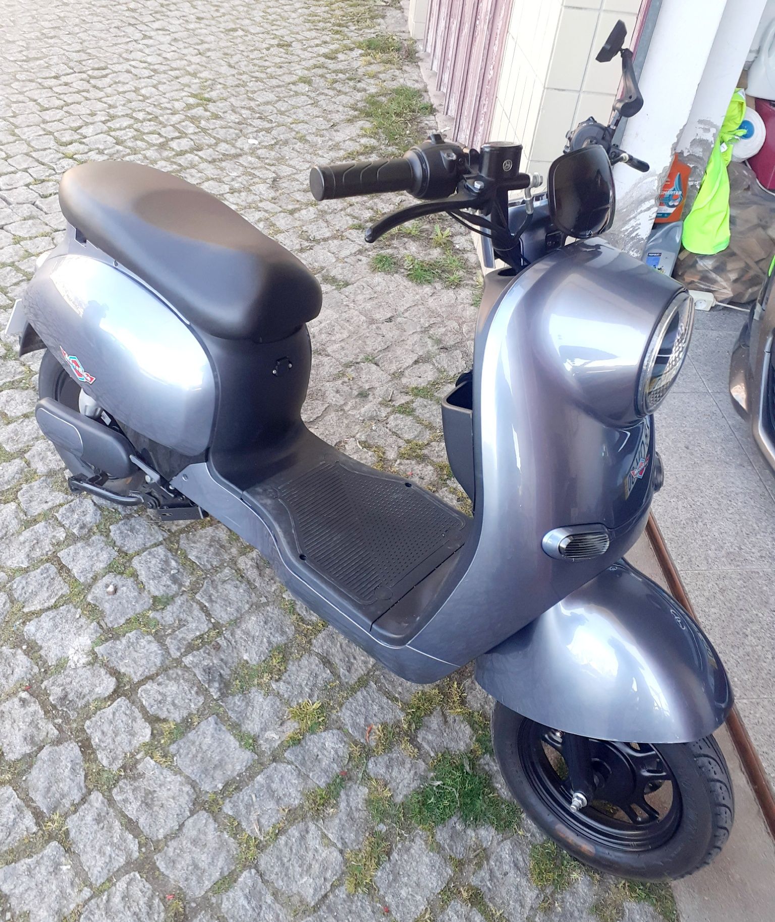 Scooter elétrica