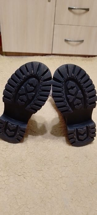 Зимові чоботи, черевики на дівчинку