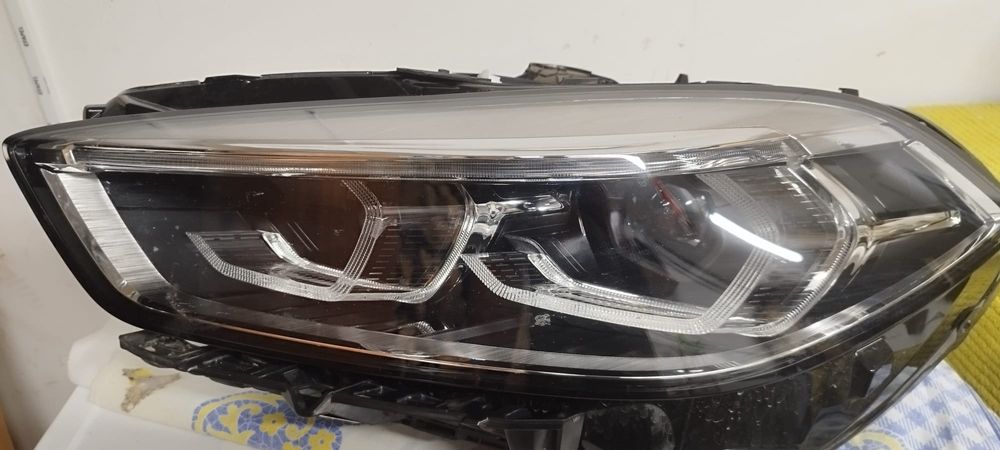 Farol BMW serie 1 f40