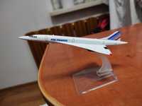 Nowy metalowy model samolotu Concord