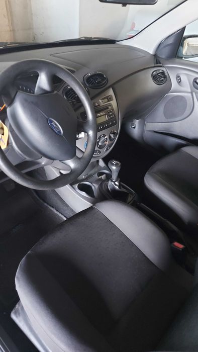 FORD FOCUS 2003 Como novo