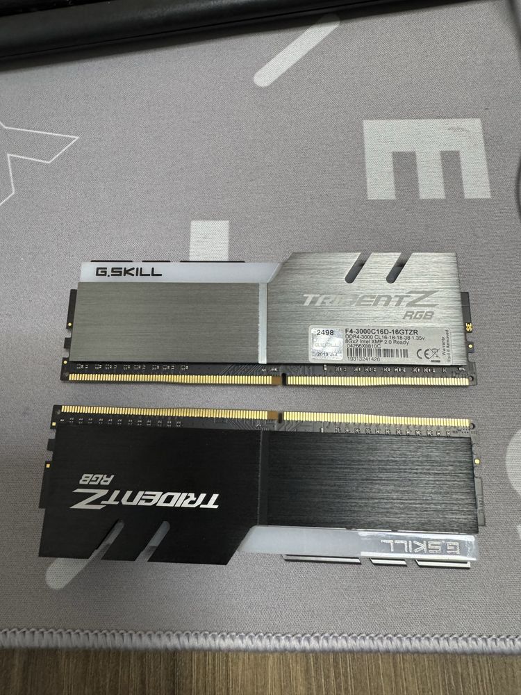 Продам оперативну памʼять DDR4 G.SKILL TridentZ RGB 16Гб 3000МГц