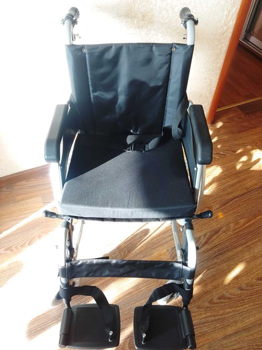 Коляска инвалидная