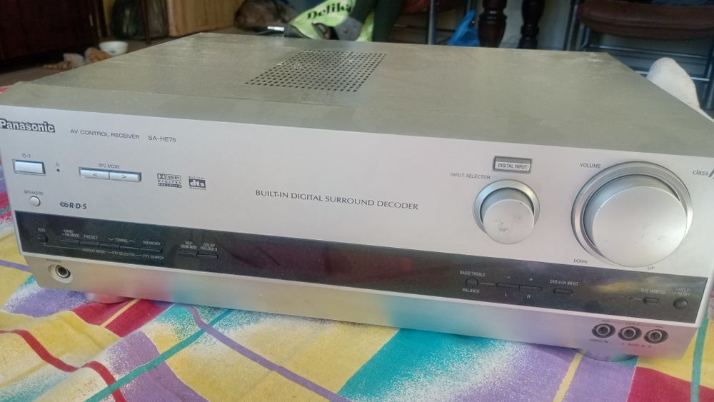 Amplituner Panasonic