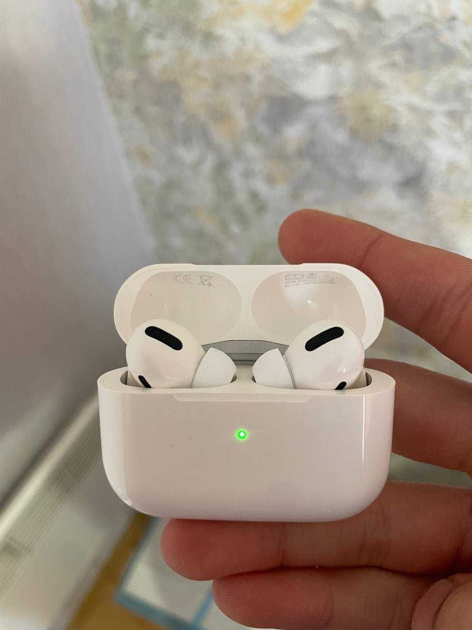 Навушники APPLE AirPods Pro