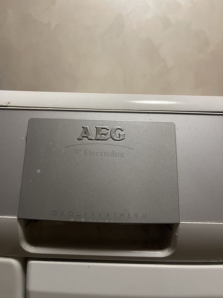 Сушильна машина AEG 7кг
