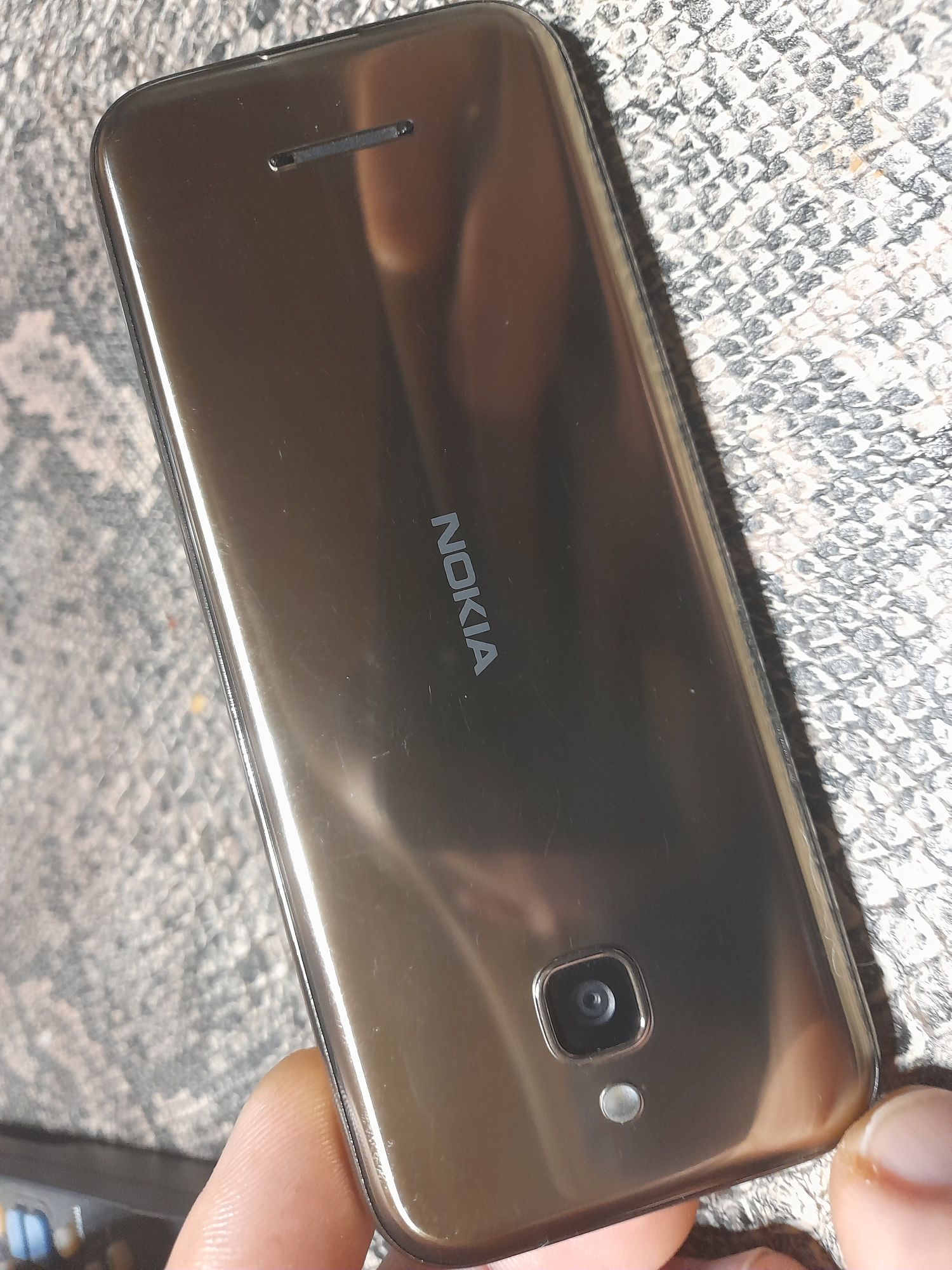 Nokia 8000 GOLD 4G 2 nano sim