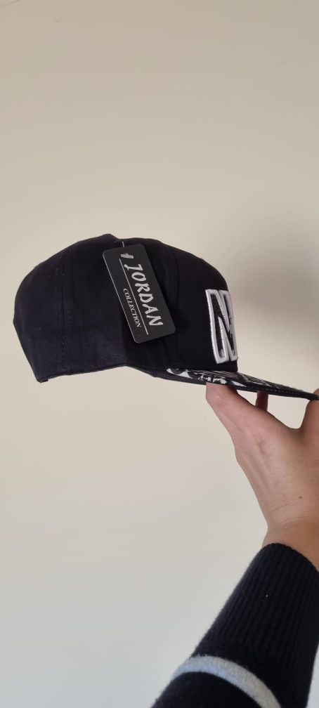 Czapka" NYC"z prostym daszkiem czarna