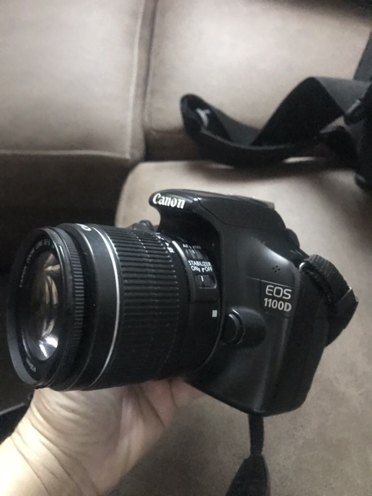 Продам Фотоаппарат Canon EOS 1100D