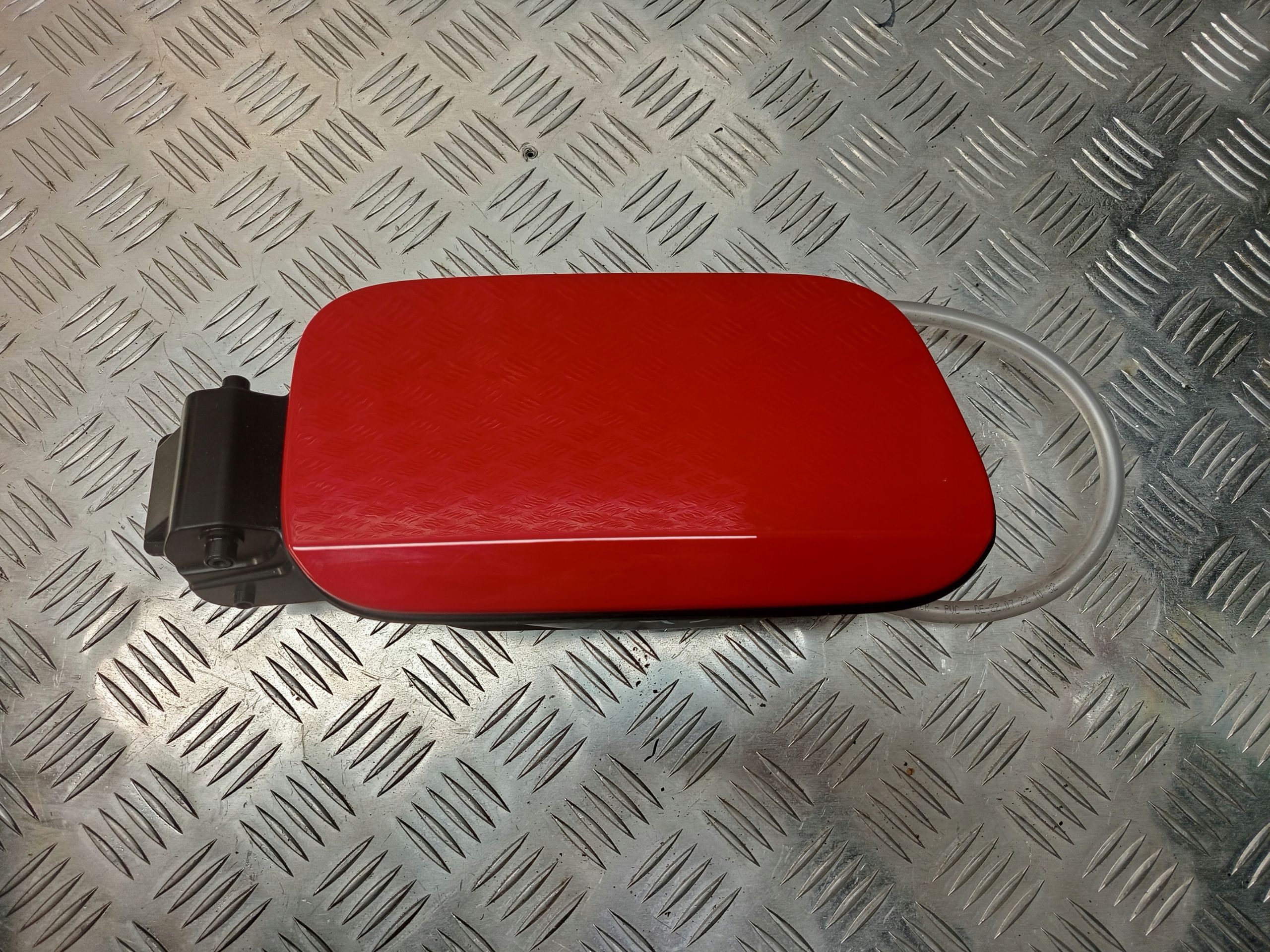 Audi Q3 Red Klapka Wlewu Paliwa 83F809906