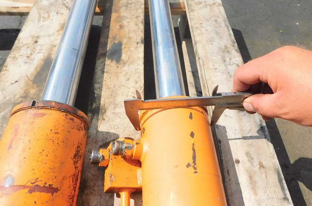 Siłownik Hydrauliczny Dł. 160cm/99cm Skok 61 cm Śmieciarka Dwustronny