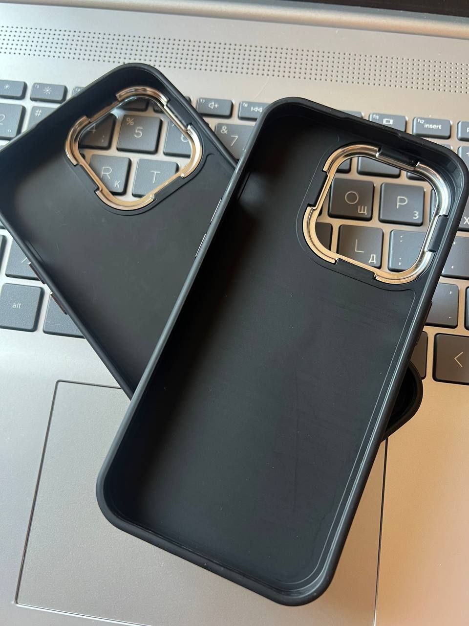 Чохол Guess для iPhone, чёрно-серый чехол гесс на айфон
