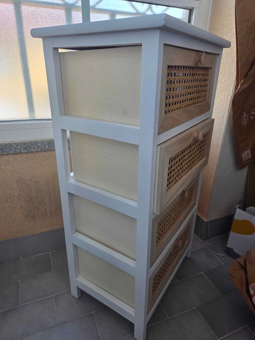 Cómoda/mesa de cabeceira madeira