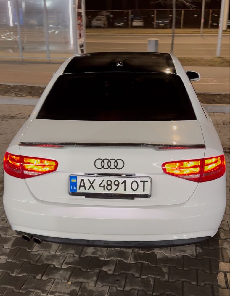 Audi A4 Premium 2014 року, S-Line повний привід, автомат