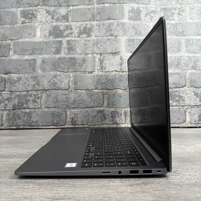Samsung Galaxy Book 4 (Ultra 7 255U|32Gb|1Tb|NVIDIA GeForce MX570 4Gb)