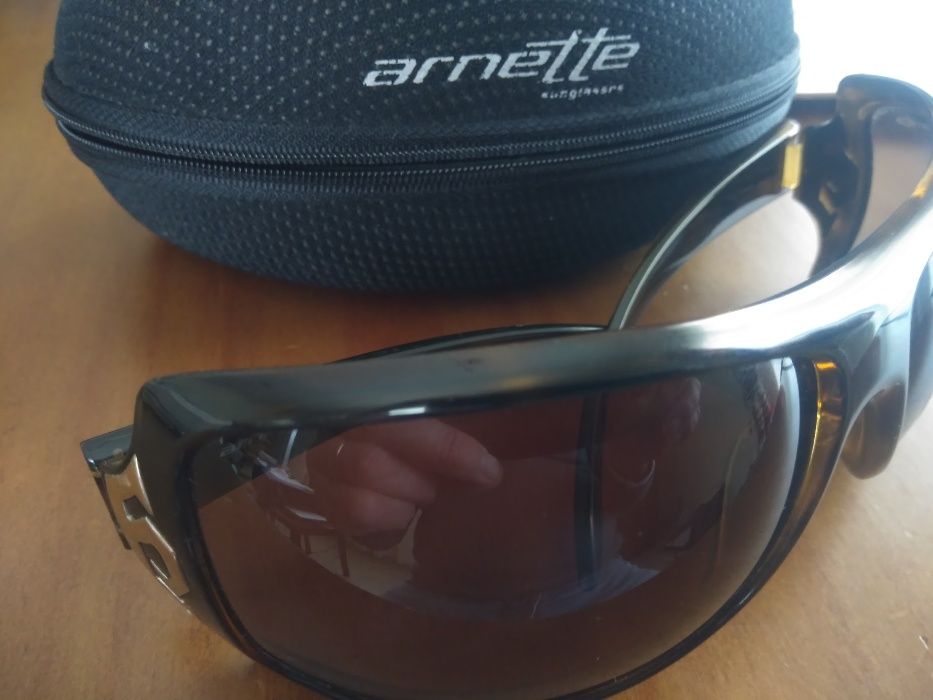 Óculos de sol Arnette