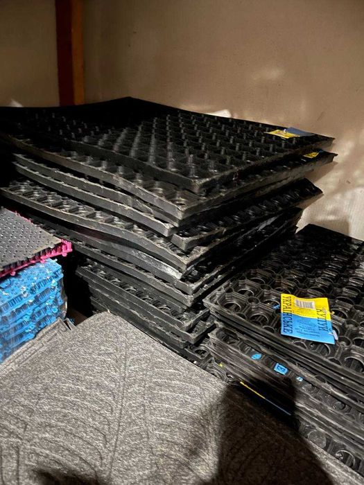 Коврики гумові різних розмірів “СОТИ”