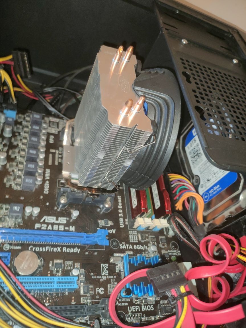 AMD A10-5800k, ddr3 12gb. 1TB.
