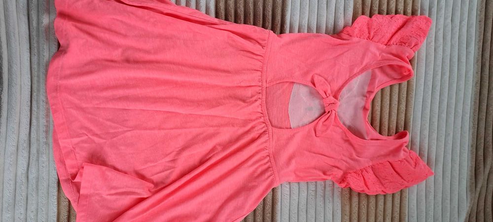 Літня сукня для дівчинки.