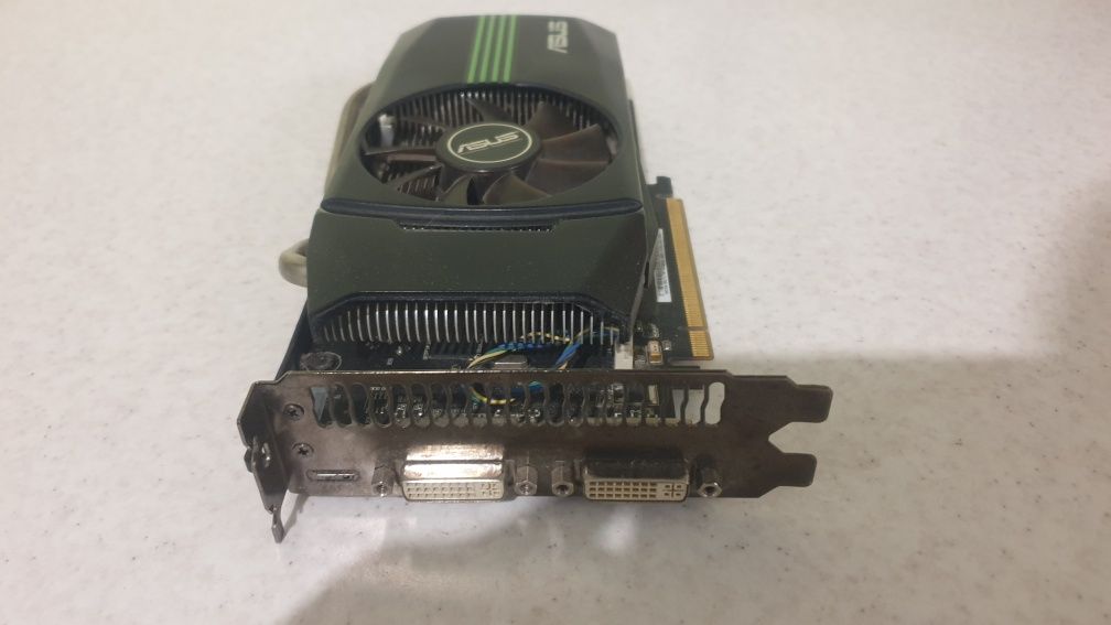 Asus  GeForce GTX 460 DirectCU 1024MB GDDR5