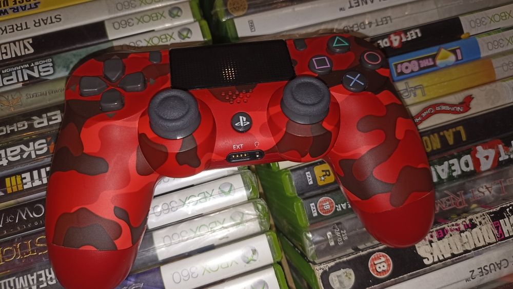 Oryginalny pad do konsoli PS4 moro red wiśniowy SKLEP