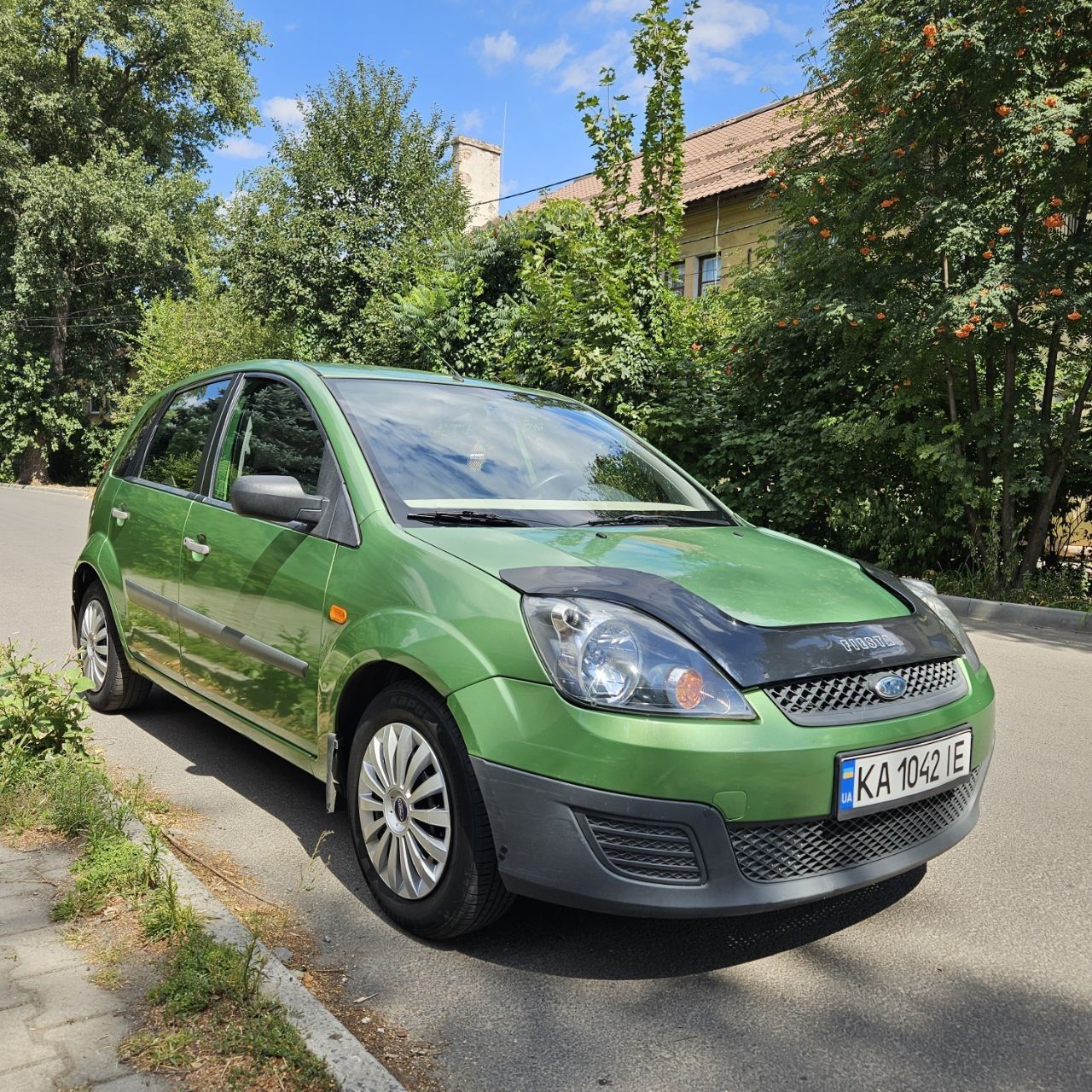 Продам Ford Fiesta  в отличном состоянии.