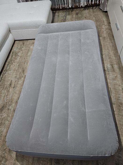 Materac samopompujący dmuchany z pompką intex nowy dura-beam pillow