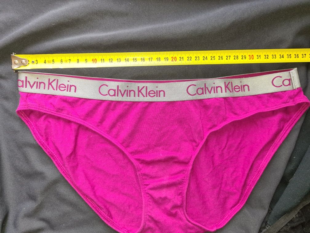 Оригінал з номером Трусики Calvin Klein розмір М