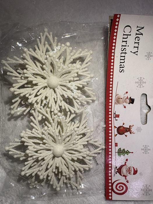 Новорічні прикраси