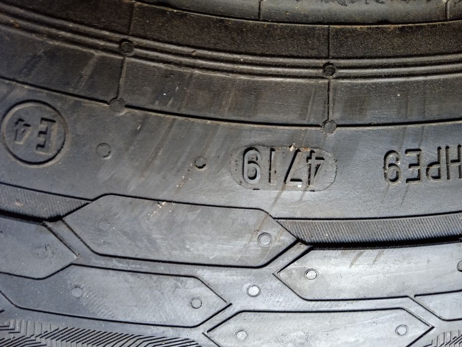 215/75 R16C Uniroyal 1szt wielosezon