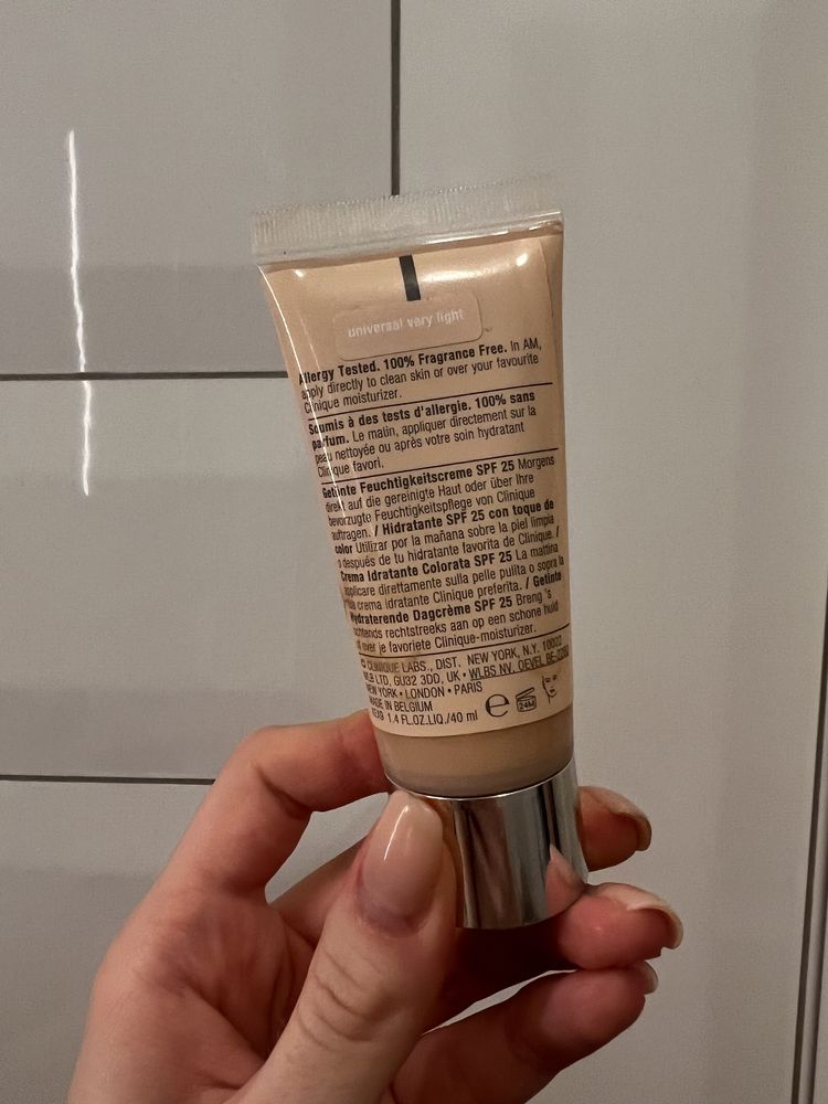 Clinique moisture surge - podkład/ very light