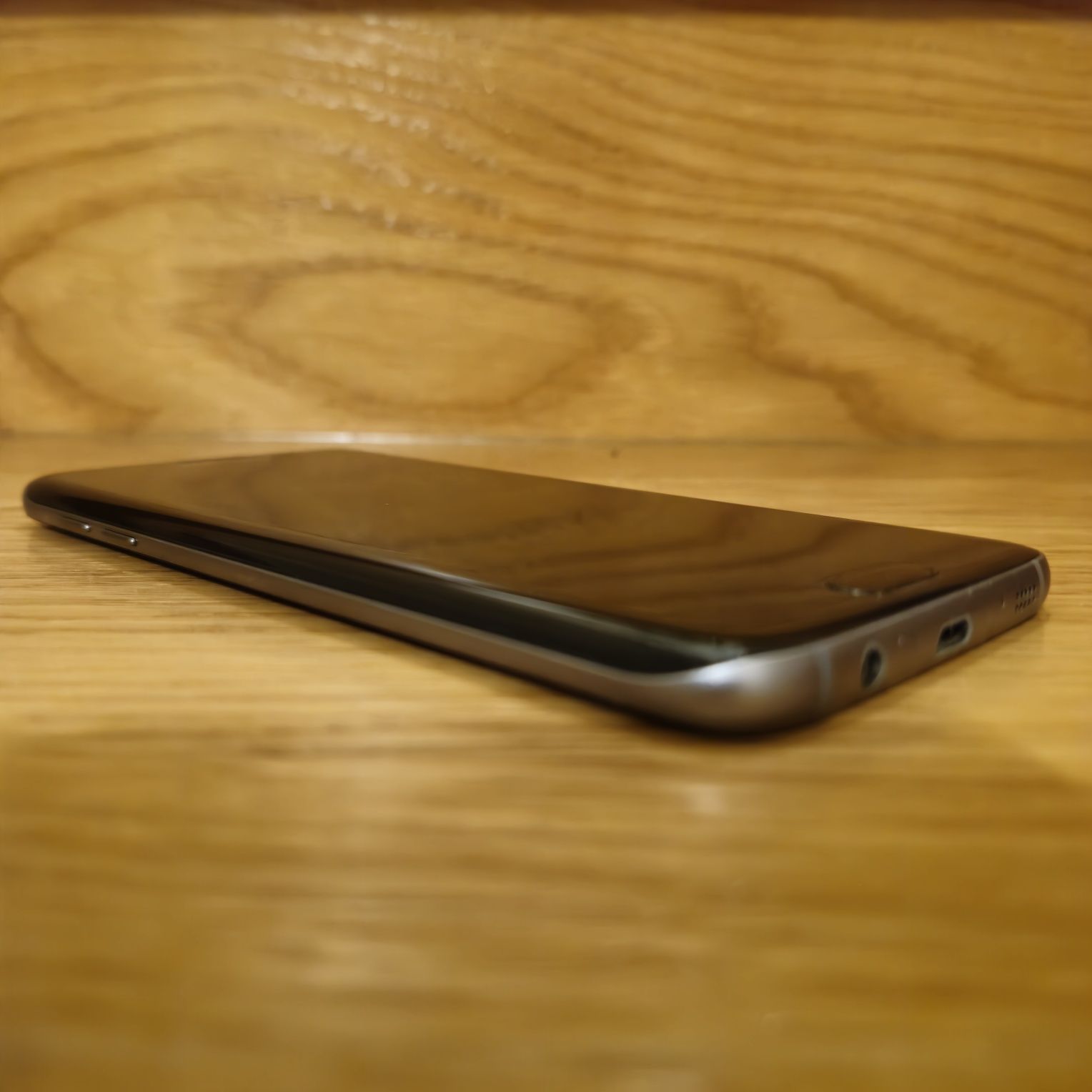 Telefon Samsung Galaxy S7 Edge + gratis
