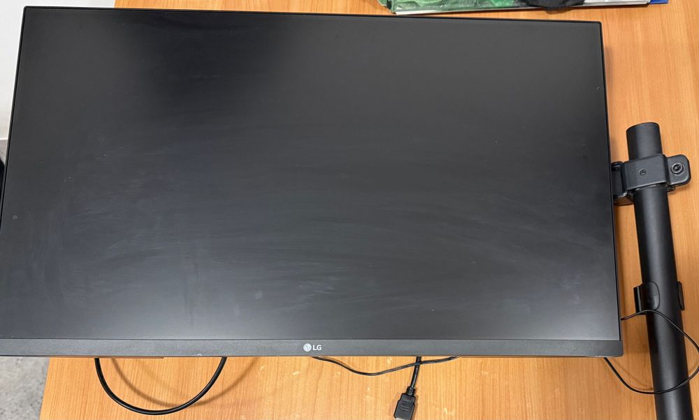 Monitor LG 27” Full HD