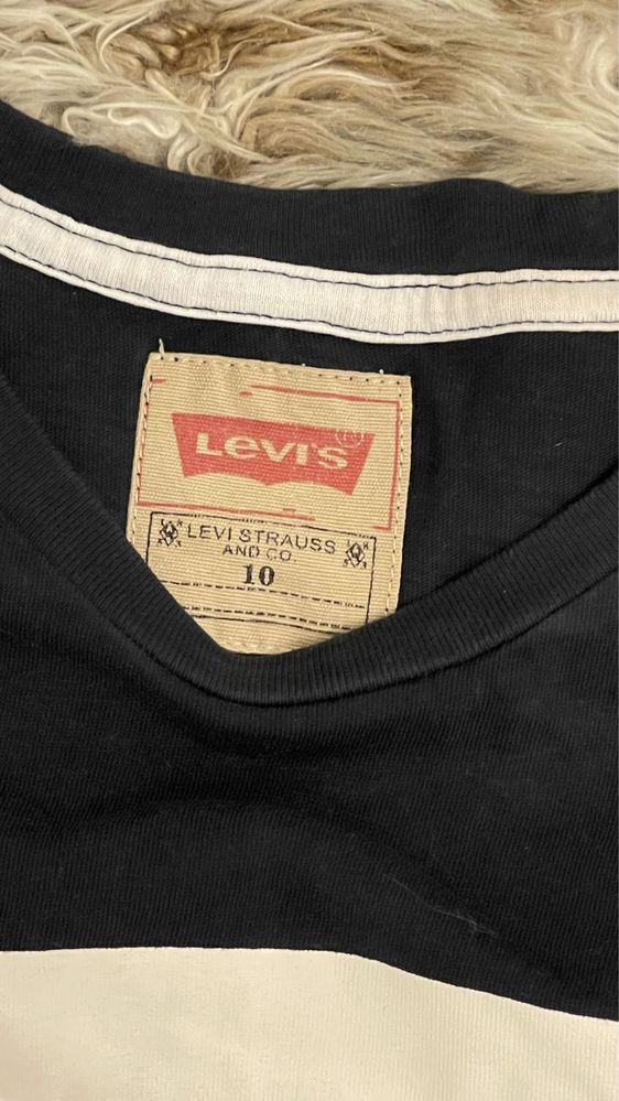 T shirts criança Levi’s - como novas