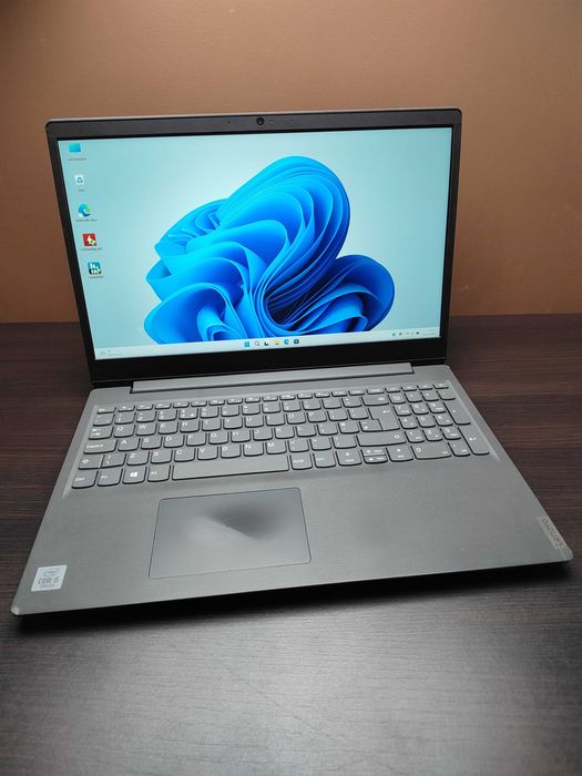 LAPTOP | Lenovo V15 | 15,6" FHD | i5-1035G1 | 12GB RAM | 256SSD | W11