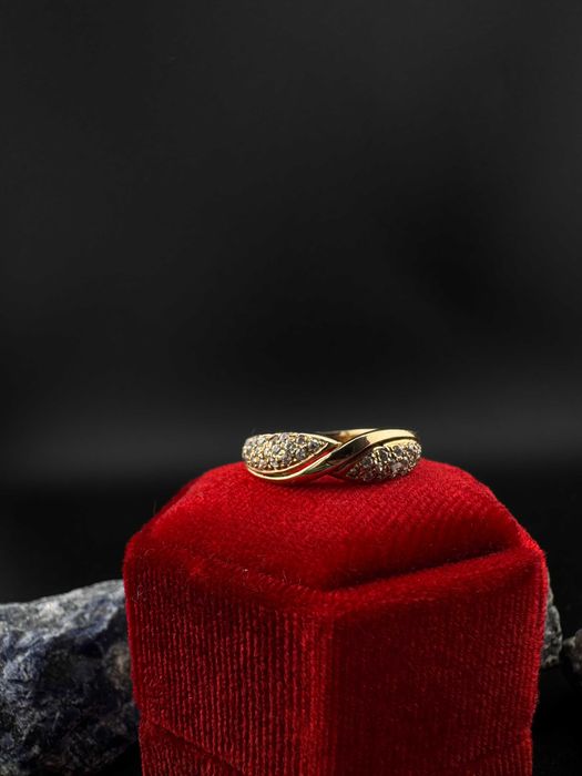 Złoty Pierścionek Przeplatany z Cyrkoniami | JAK NOWY | 585 | 3.71g