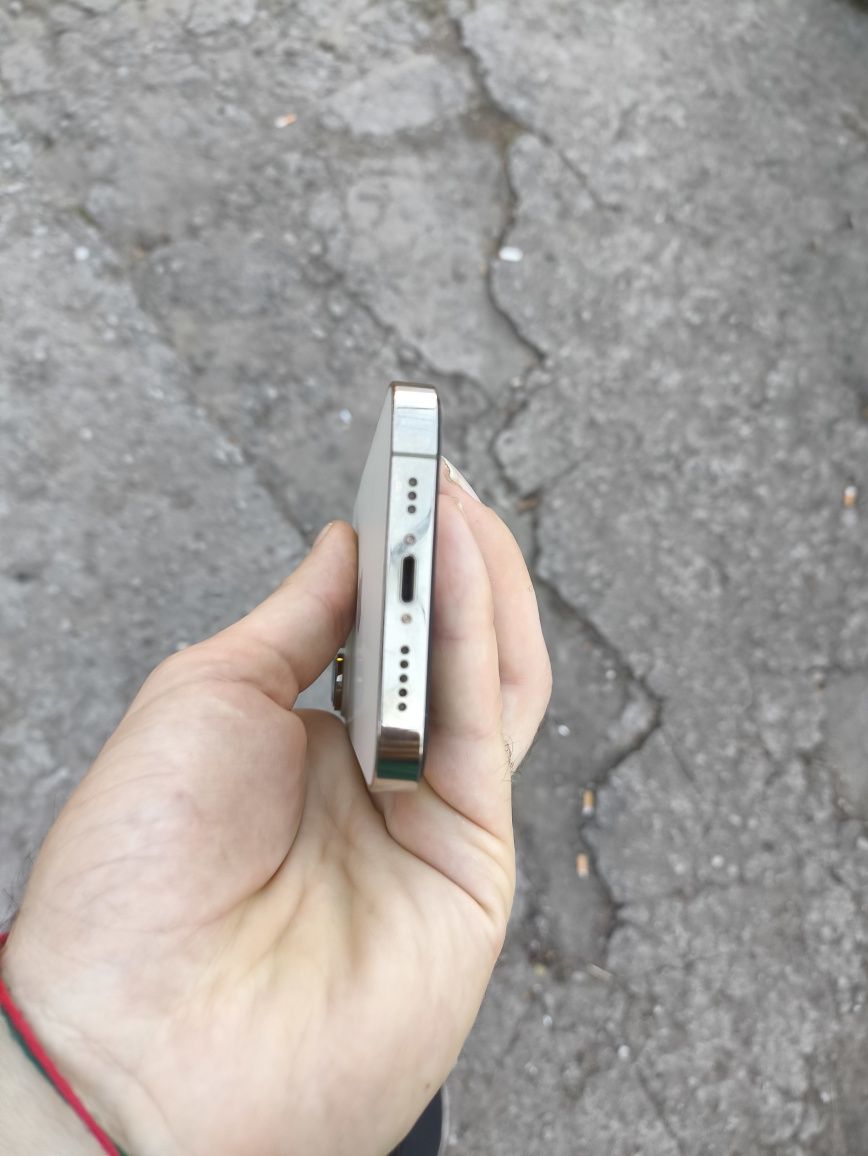 iPhone 14 pro 256 e sim