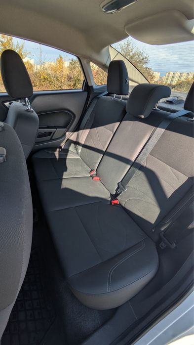 Продам Ford fiesta 2015