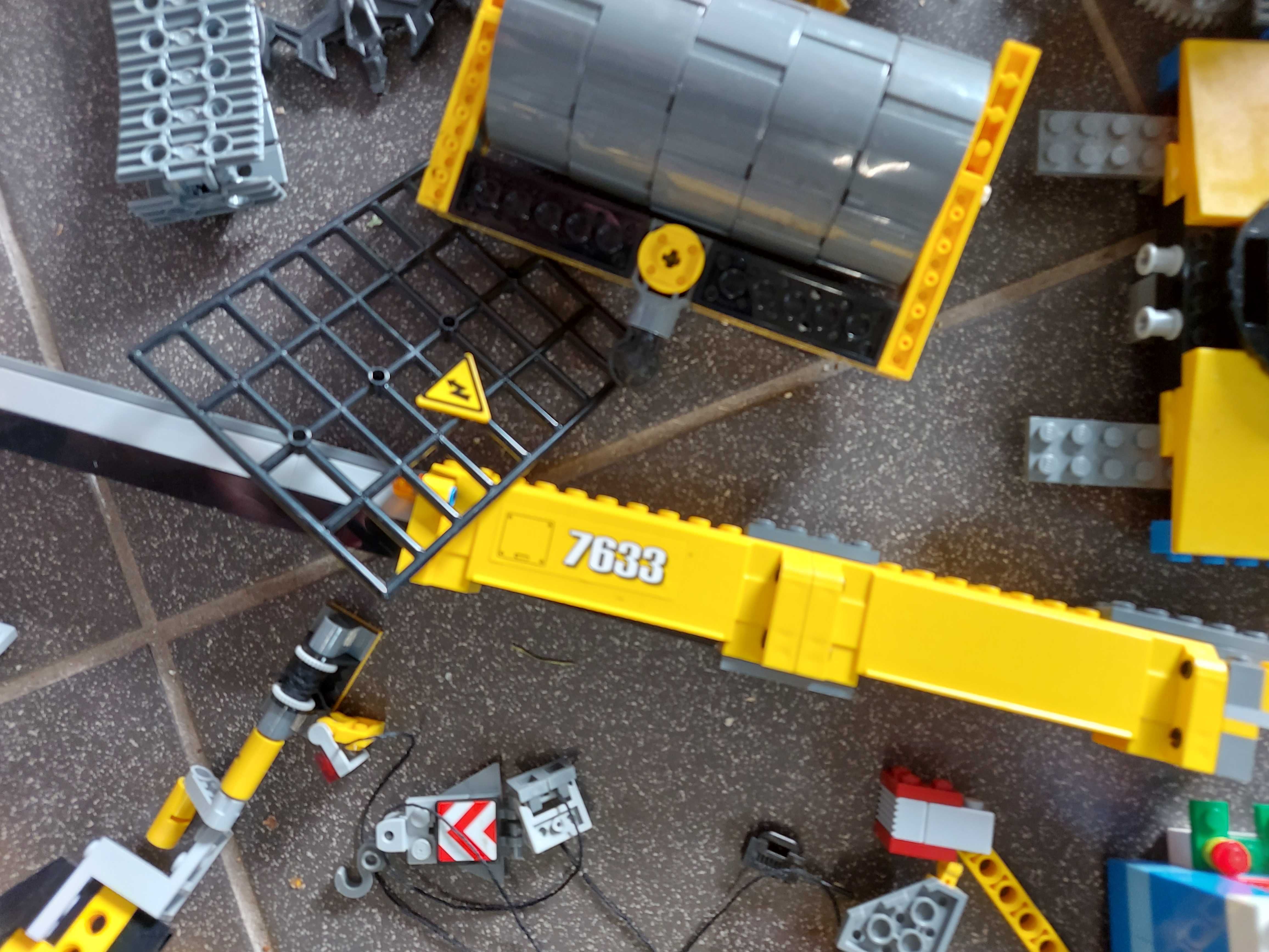 LEGO Technics, City 7633 ,Dino 5887 i inne klocki 6,3 kg