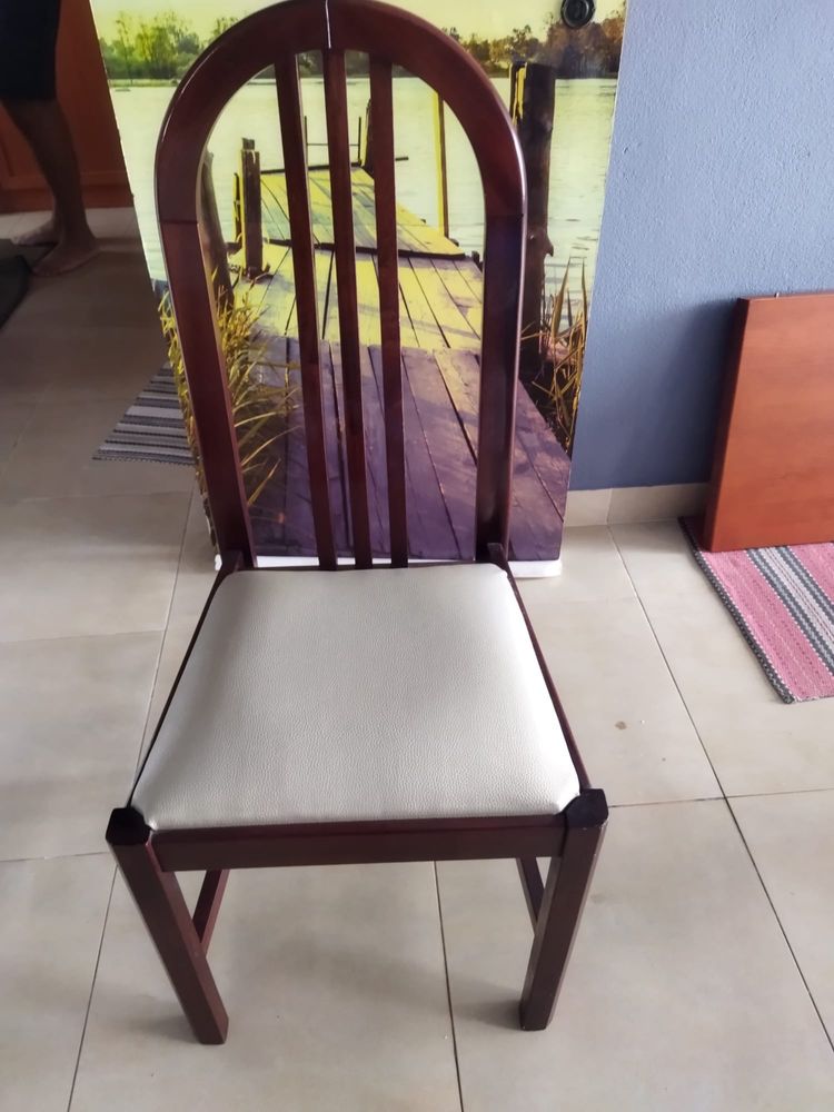 Mesa jantar de pau preto de origem macaense e 4 cadeiras de mogno