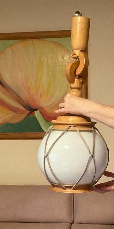 Stylowa drewniana lampa sufitowa