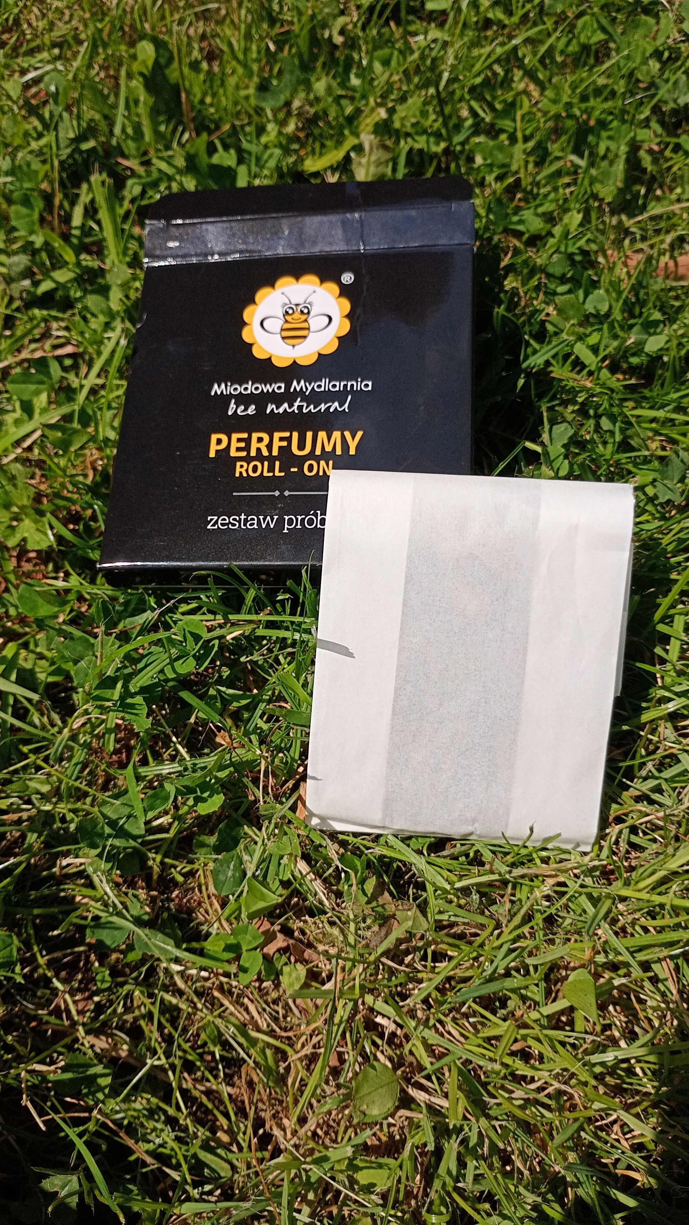Zestaw próbek perfum roll-on Miodowa Mydlarnia