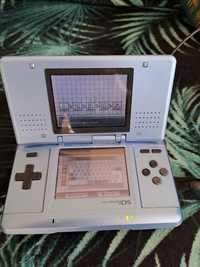 Nintendo  DS NTR 001 z ładowarką sprawne
