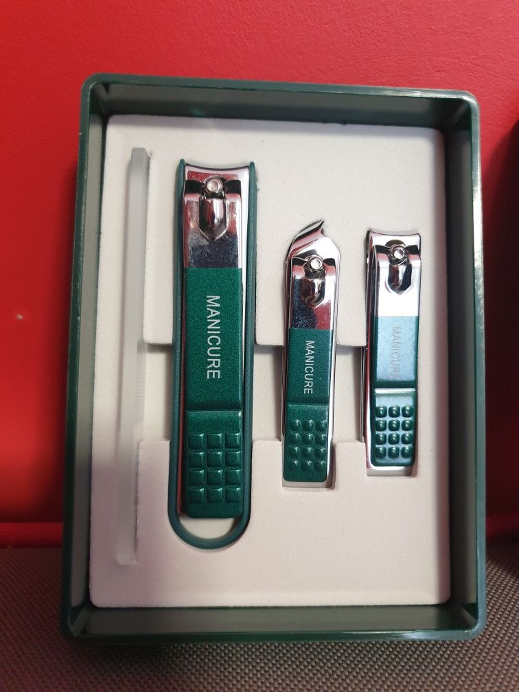 WYPRZEDAŻ SZUFLADY Zestaw do paznokci Taśma LED Powerbank 10000 Filtry