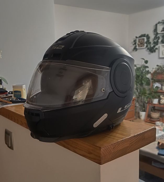 Kask szczękowy LS2