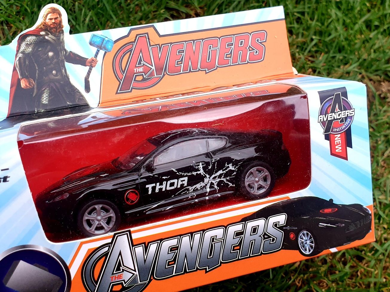 Extra autko metalowe Avengers Thor