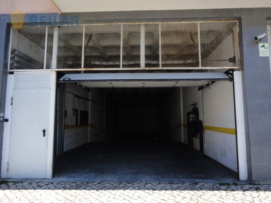 Sapadores - Parqueamento 5 m2